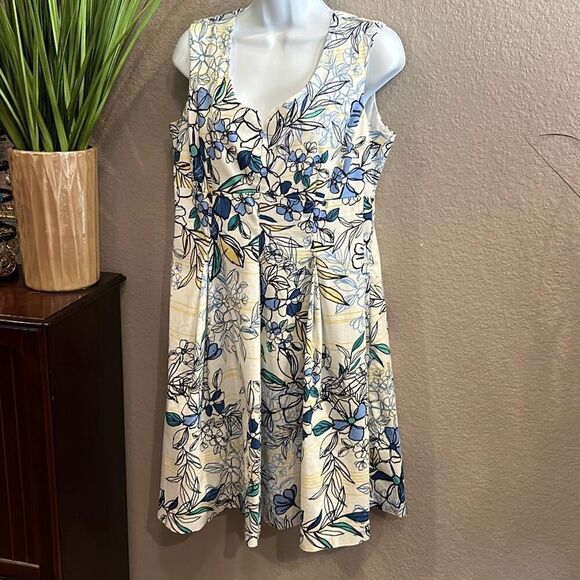 #466 DB established 1962, 14 floral flare dress with pockets juniors size 16 - Picture 4 of 13